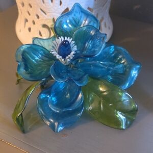 Vintage Blue and Green Lucite)Acrylic Flower Sculpture